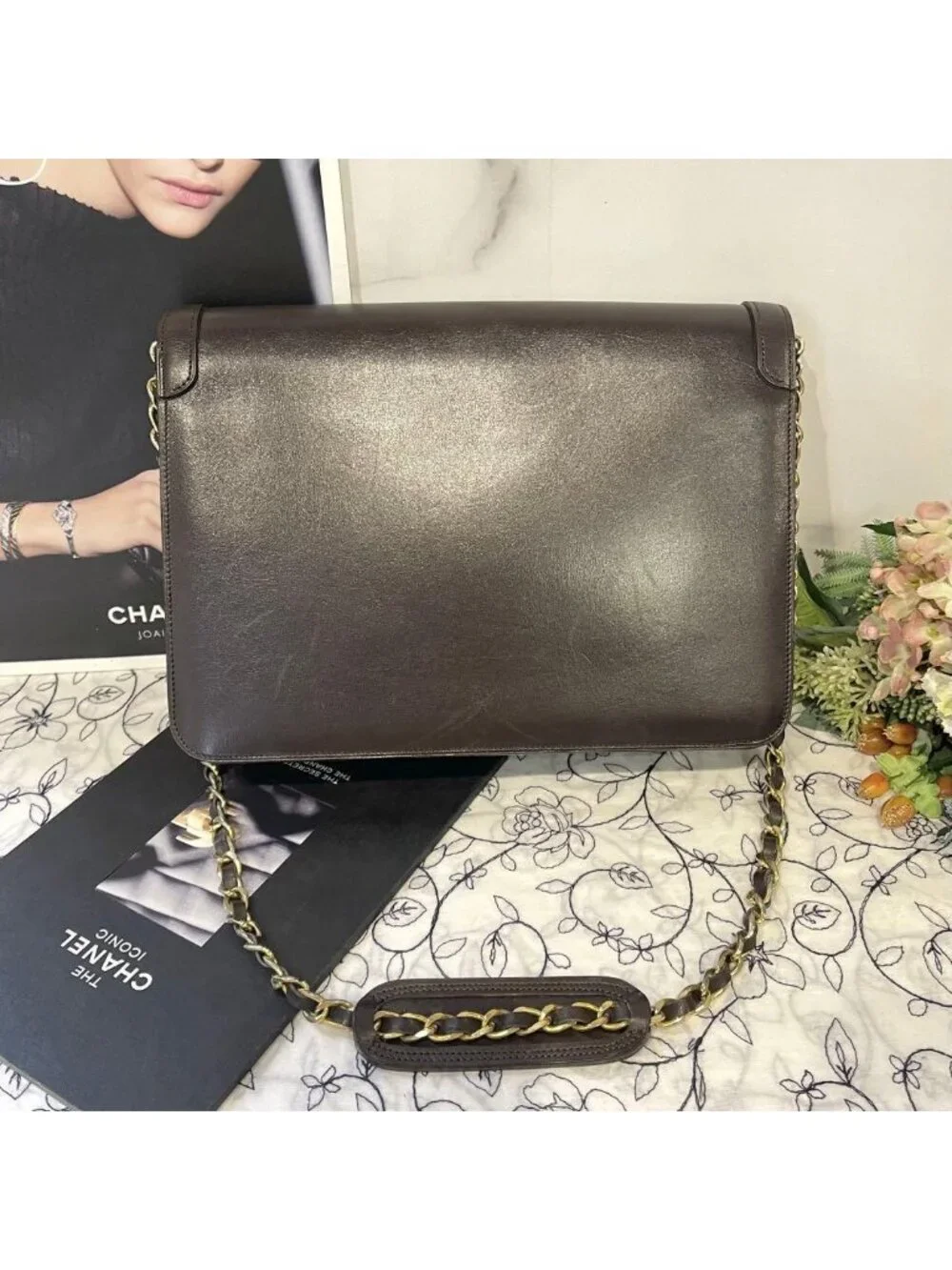 Chanel Vintage Turnlock Chain